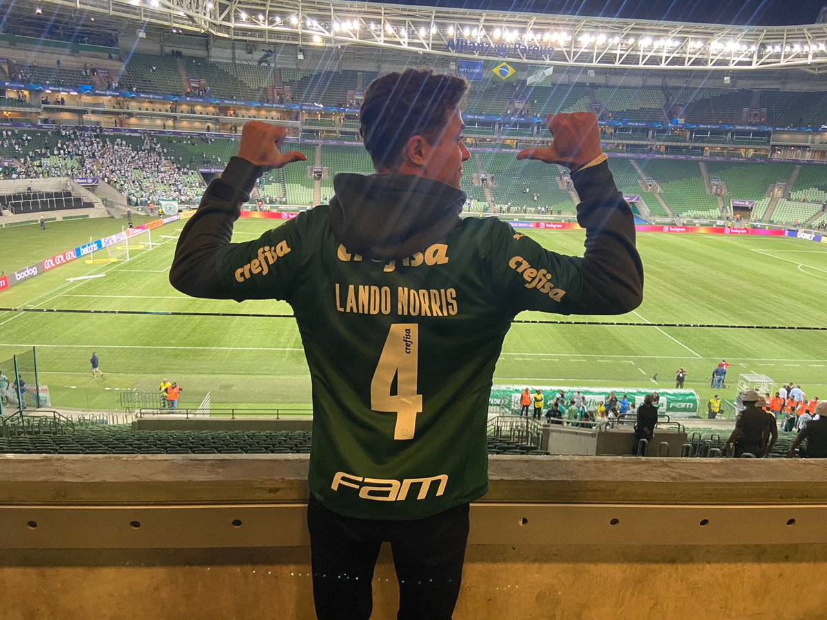 Palmeiras's tweet photo. Estagiário informa: @LandoNorris é pé quente! O piloto da F1 já sabia o placar de hoje 🏎⚽⚽⚽⚽

#REPETECO #PALxACG
#JuntosNoBrasileirão #AvantiPalestra https://t.co/jc1EXaIBeo