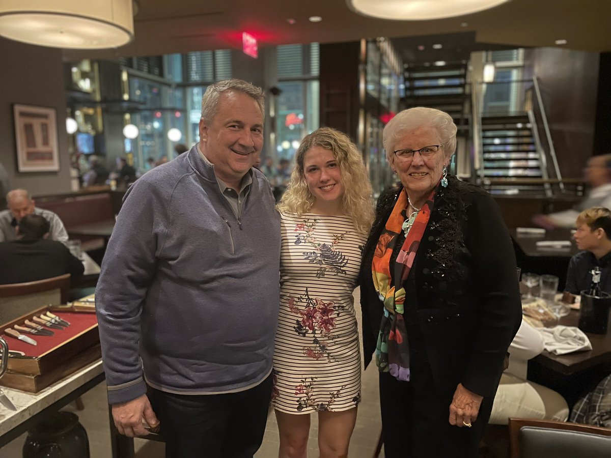 ebillings11's tweet photo. Early birthday dinner with my favorite board member!! Just missing @CreightonPres https://t.co/cvYCXNHl9s