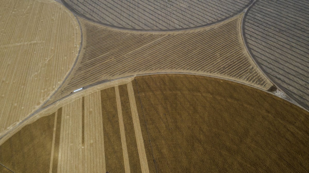 Is Big Agriculture Killing Brazil’s Traditional Farms? bit.ly/3C4xiUK <a href="/YaleE360/">Yale Environment 360</a> <a href="/pulitzercenter/">Pulitzer Center</a> #drought #agriculture #irrigation