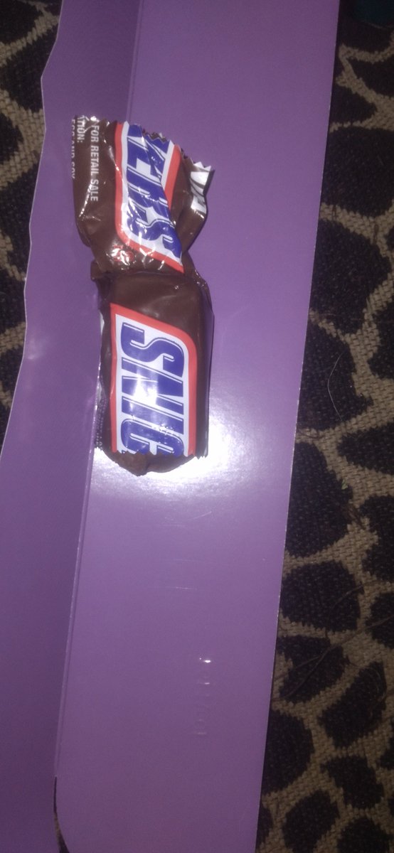 Lazer57710970's tweet photo. @snickers how you going to do your boi like this I got double the wrapper half bar in and out https://t.co/yfYN1m00t9