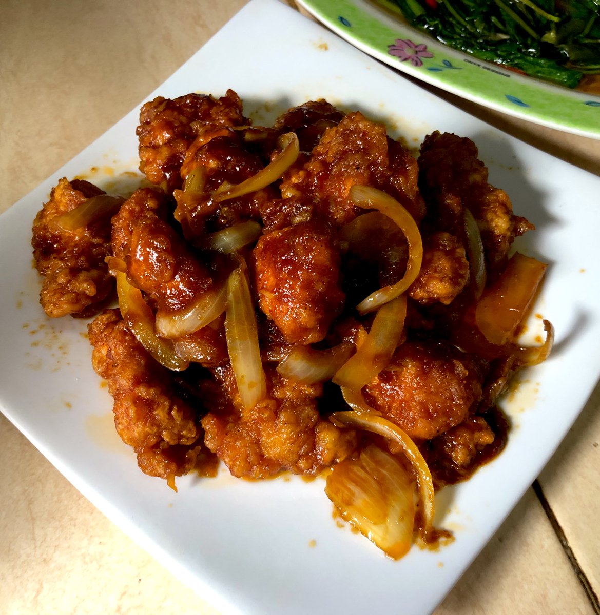 moccamoons's tweet photo. Pagi ini masak ayam mentega dan kangkung🍗🌱✨ #cookingtoday
*kayanya bikin thread masak boleh juga* https://t.co/TLXdbwNea5