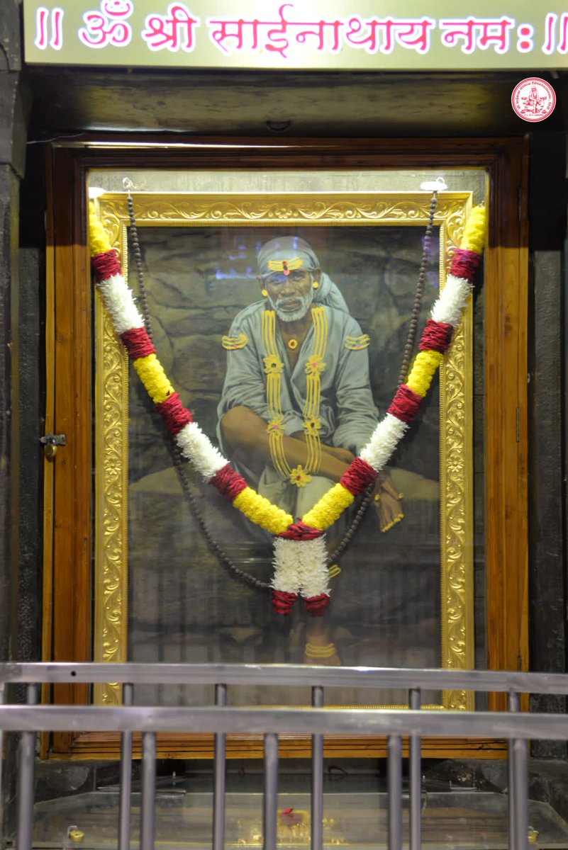 SSSTShirdi's tweet photo. *!! 🕉️ साई राम !!*
*श्री साईबाबा संस्थान विश्वस्त व्यवस्था,शिर्डी*
*!! 🕉️ Sai Ram !!*
*Shri Saibaba Sansthan Trust, Shirdi*
*आरती :- शिर्डी माझे पंढरपूर*
 *गुरूवार ११ नोव्हेंबर २०२१*     
*Aarti* :- *Shirdi Majhe Pandharpur*
*Thursday 11 November 2021* https://t.co/gnBnasQ1YO
