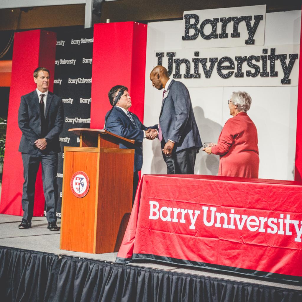 BarryUPresident tweet picture