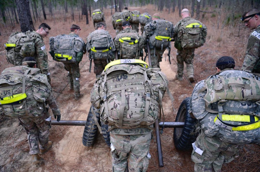 U.S. Army tweet media