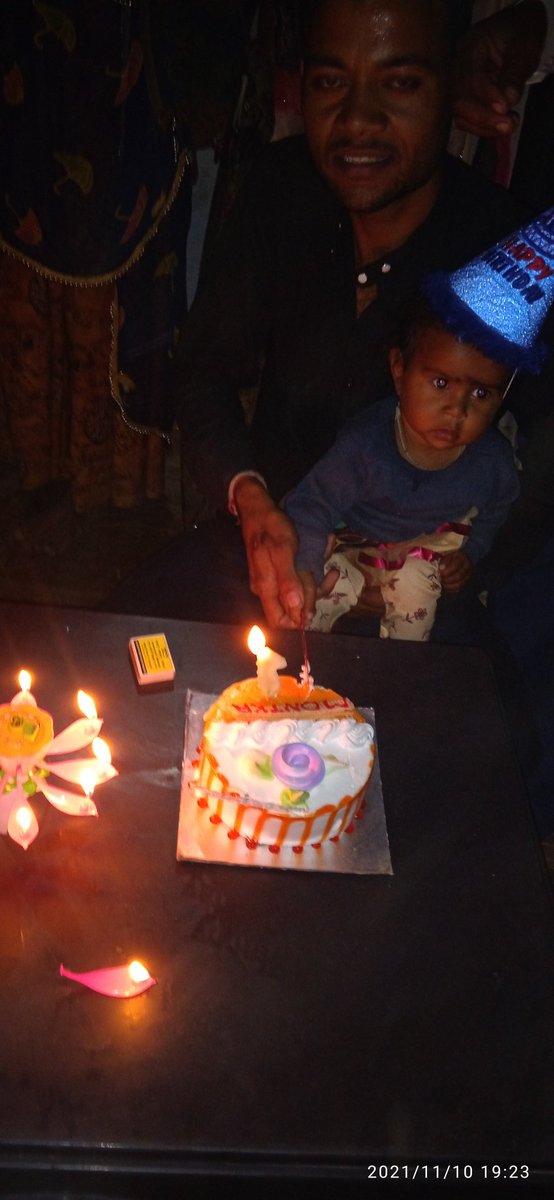 RSBairwaINC's tweet photo. रात्रि को हमने हमारी बिटिया रानी #MonikaBadGoTi का #जन्मदिन पूरे @BadgotiFamily के साथ मनाया।

#birthdaycelebration https://t.co/NYNLVhoXyp