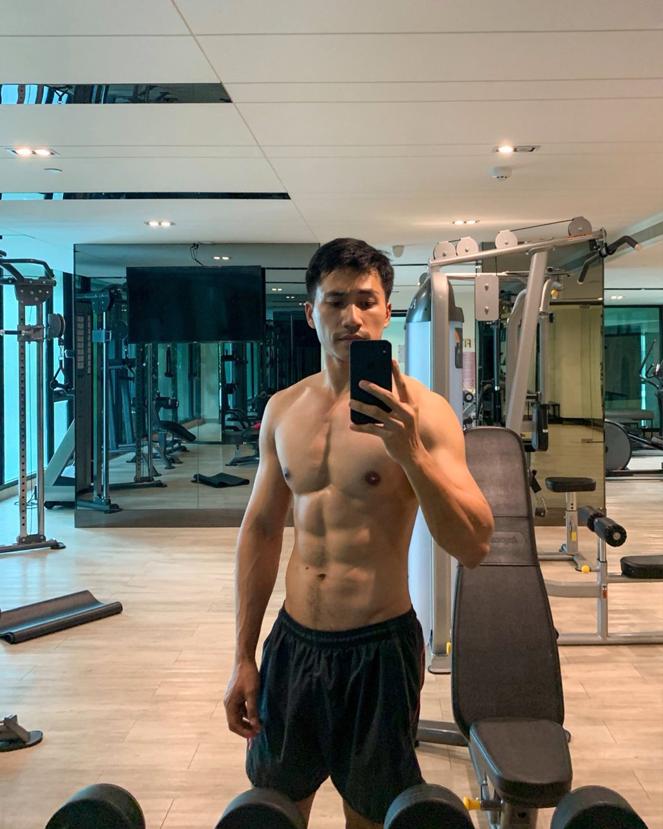 lungtump's tweet photo. 11.11 ลุงไม่เผ็ด เด็กกินได้ เอ้า!! 🙈😅
#workout #fitness https://t.co/OMVdXz8LUm