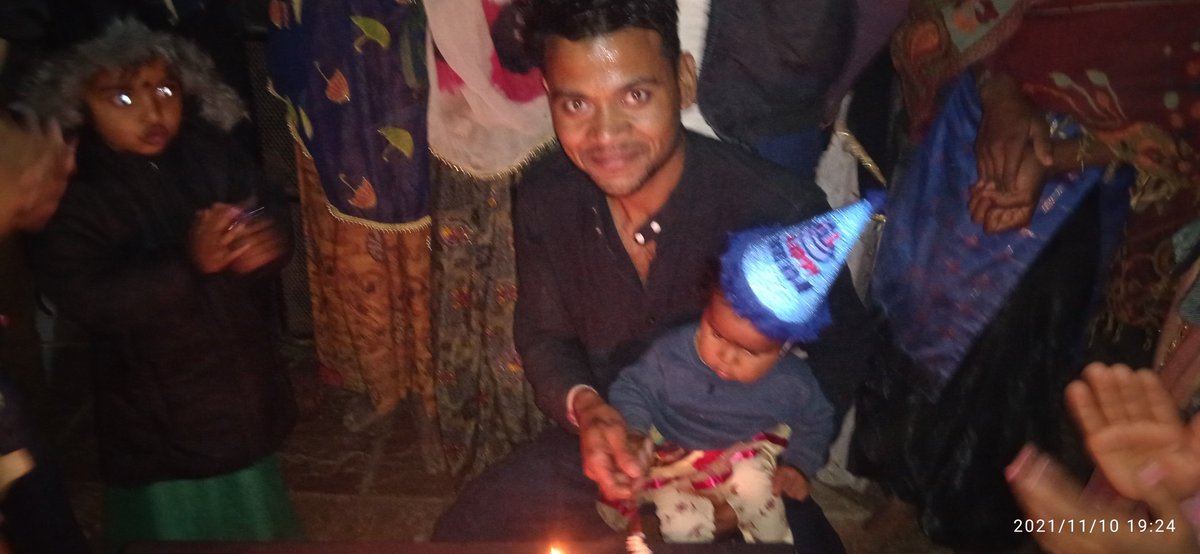 RSBairwaINC's tweet photo. रात्रि को हमने हमारी बिटिया रानी #MonikaBadGoTi का #जन्मदिन पूरे @BadgotiFamily के साथ मनाया।

#birthdaycelebration https://t.co/NYNLVhoXyp