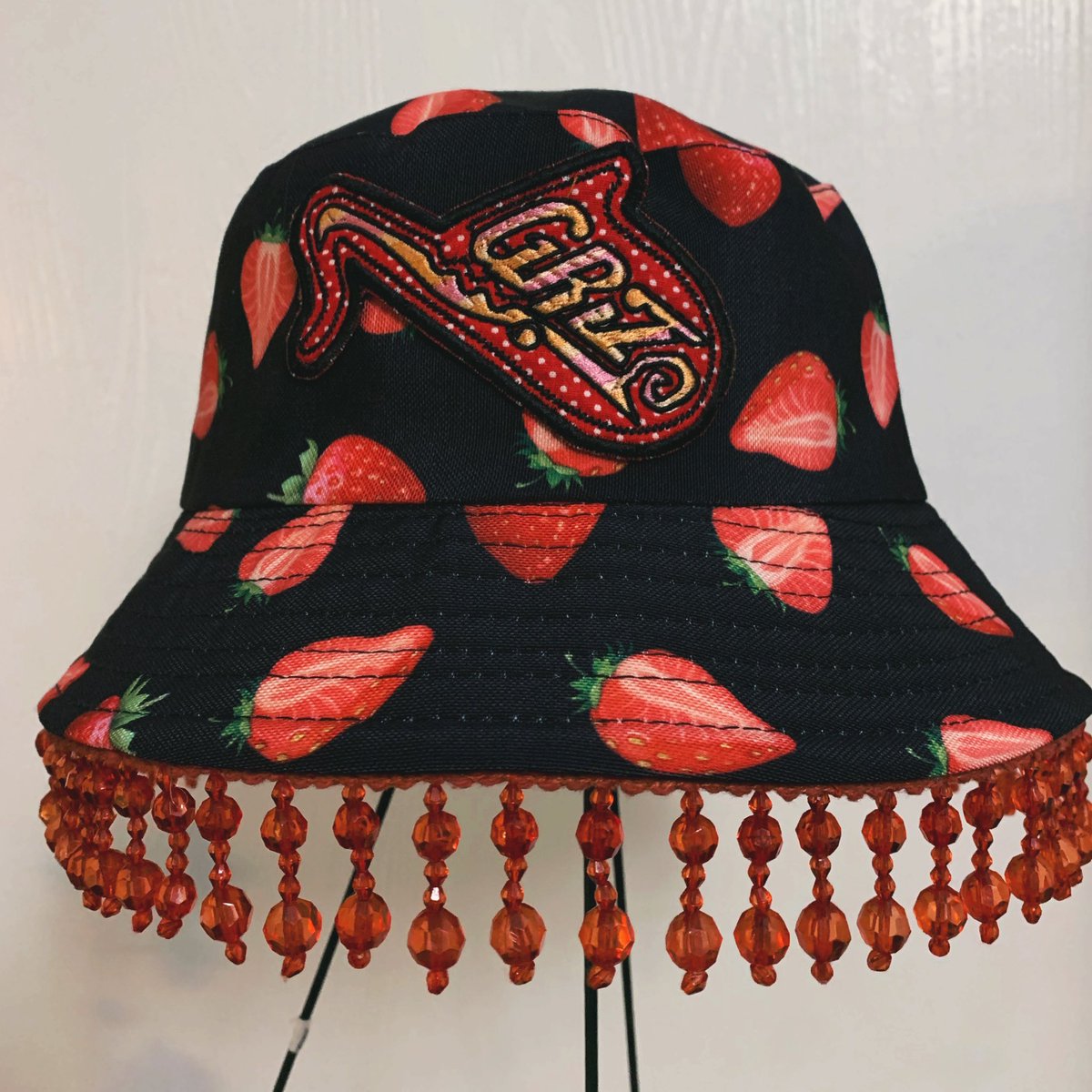 spicyyypisces's tweet photo. hi! i’ve been creating hats of my favorite artists for years and i’m finally venturing out and starting a business out of it. I would be appreciative of any support <3 linking my instagram in the comments ✨ https://t.co/wu9PgRLKcU
