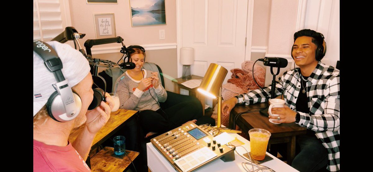 _LifeWithEric's tweet image. Smooth Jazz🎷We’ve got a special guest on this week’s episode and you don’t want to miss it! We ask Jazz all of the juicy questions.🥃