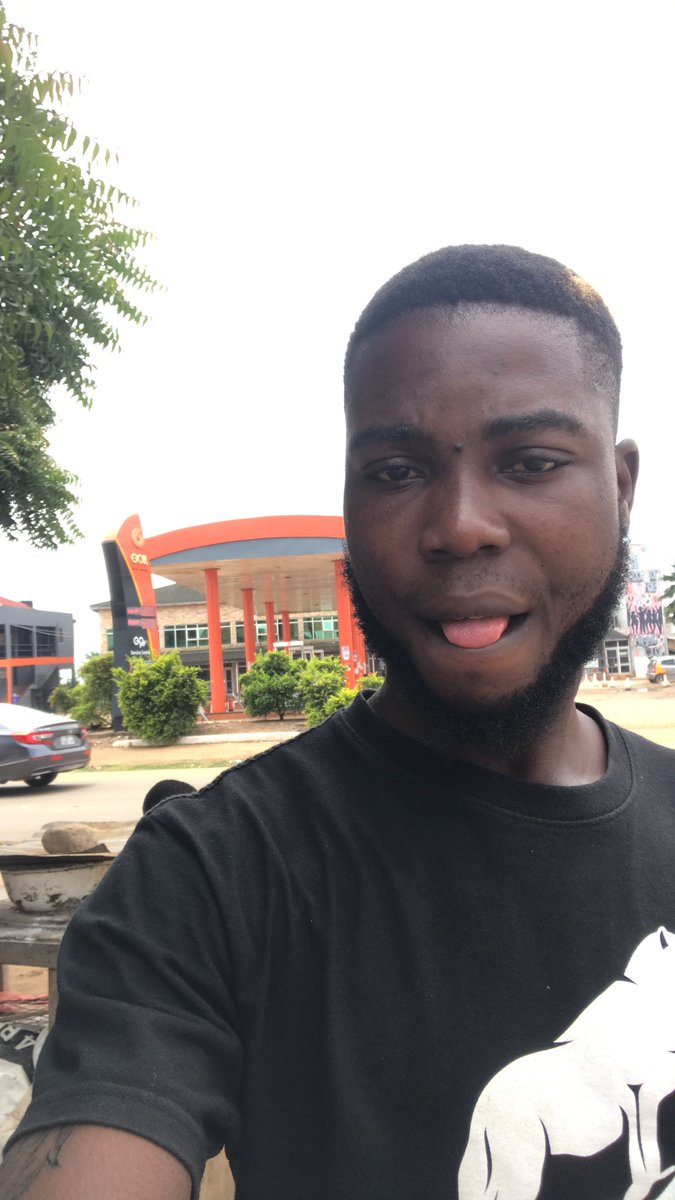 Lordphizzy1's tweet image. 