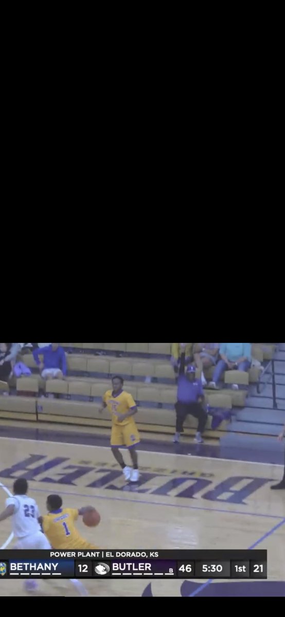 Laskeychattyp's tweet photo. Announcer just said “ Greer-Taylor @jeremy2niceee isn’t afraid to drive to the rim with his height “ No sir he isn’t..Little cousin got heart!!!💛💙#keepsleepingonhim #sizedontalwaysmatter https://t.co/bmcSP5rFDp