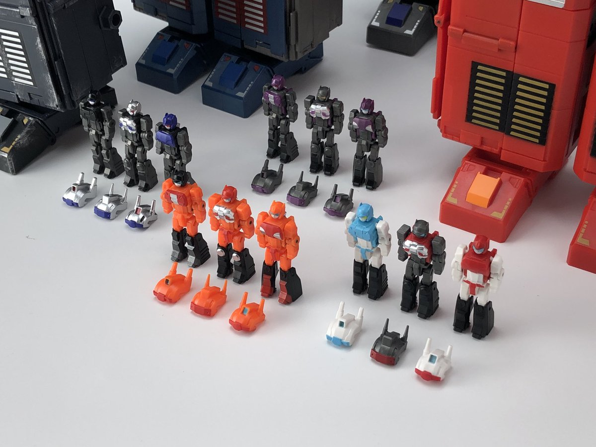 fans_hobby's tweet image. MB-11 GOD ARMOUR family - Robot mode + Mini drivers team! 

#fanshobby #thirdpartytransformers 
#powerbaser #masterforce #powermaster #godarmour #godarmor