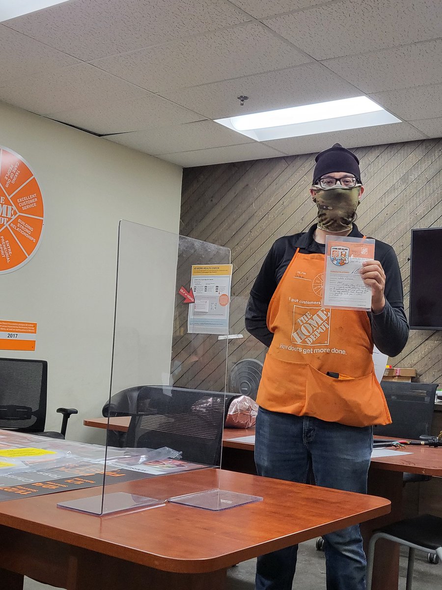 wtigers83's tweet photo. Dan our plumbing DS gave John our freight DS a homer for his awesome skills! https://t.co/AOOw5mh1h0