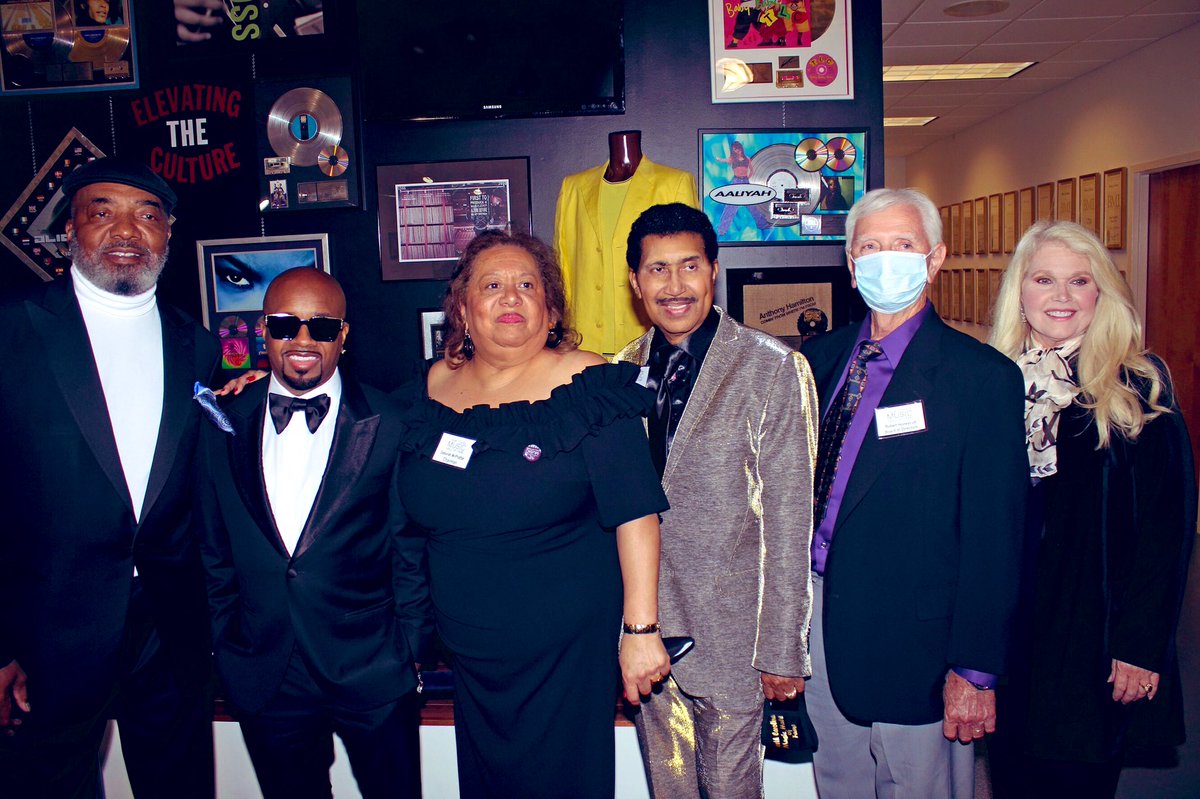 ChairmenFt's tweet photo. NC Music Hall Of Fame Inductees Father &amp; Son Michael Mauldin, Jermaine Dupri, Chairmen of NC Music HOF Deborah McPhatter, Board Members Ken Knox, Robert Honeycutt, Jacqueline Tucker.

(2)Gospel Singer Donald Lawrence,Ken Knox
(3) Chairmen Of The Board’s Display Inducted 1999 https://t.co/4IvbkcHovs