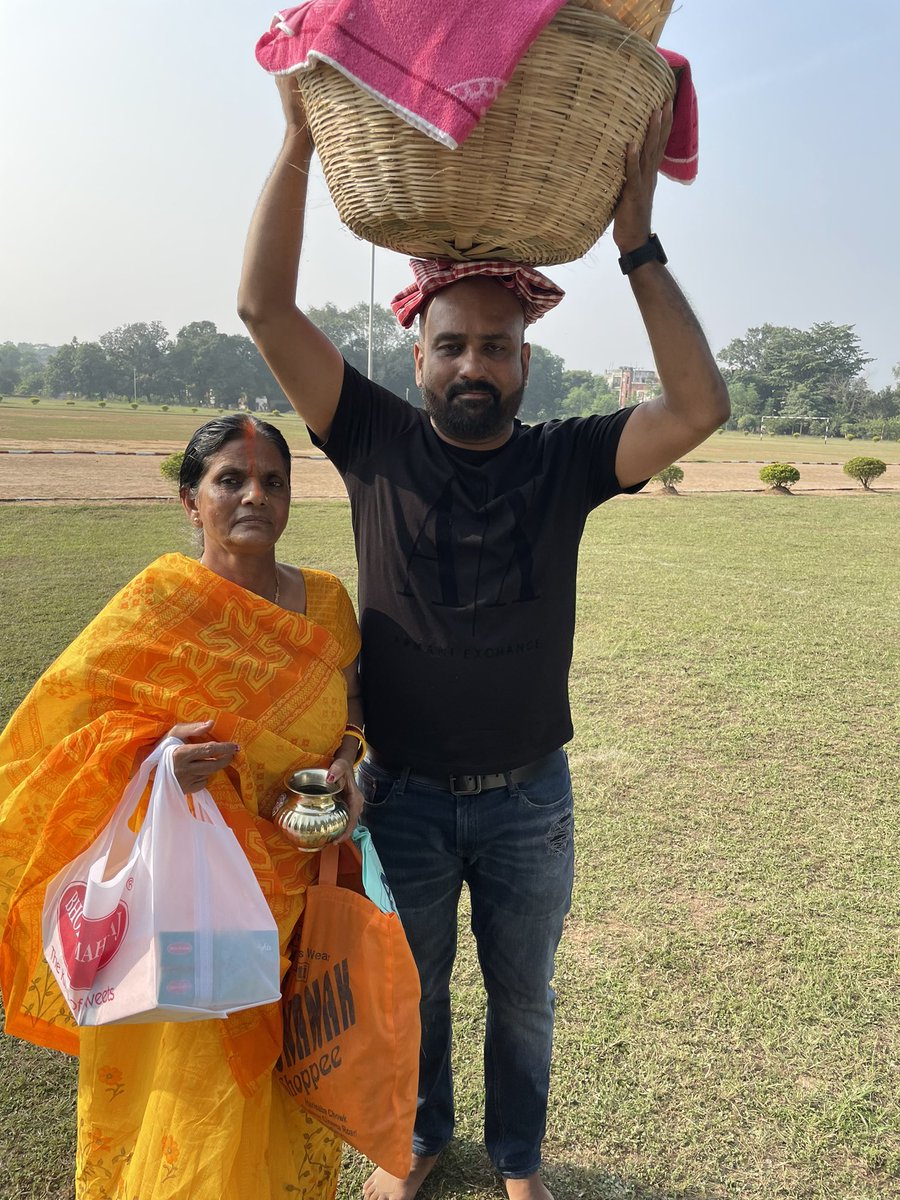 debug_mode's tweet photo. सूर्य 🌞 देव का आशीर्वाद हम सब पे सदैव बना रहे 🙏 आप सब को छठ महापर्व की हार्दिक शुभकामनाएँ 🌞

I pray to God Sun to bless us in such a way that we are purposeful , in peace ,  satisfied , and happy 🙌

ॐ सूर्या नमः ✍️🪔🙏 https://t.co/JEXObz5UxK