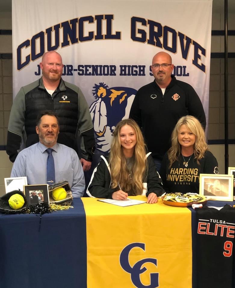 TE316Rumsey's tweet photo. Congratulations to @elled_9 (2022) for signing her NLI with @Harding_SB  on  #NationalSigningDay #TulsaElite #LegitTalent https://t.co/Qrmuxh65BF