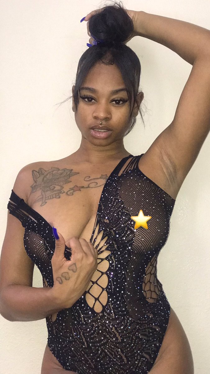 Lolithacitha's tweet photo. They hid the  💎long Enough 🔥 #OnlyFans #PrivateLife https://t.co/Pgk9v0ERU3