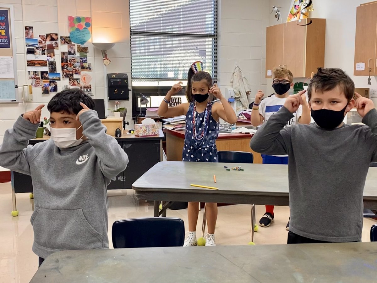 HCPSNC's tweet photo. To say "thank you" to veterans, our schools have spent the short week writing letters to veterans, learning ASL to patriotic songs, honoring fallen veterans w/flags and more. 🇺🇸

Read all about the schools' #VeteransDay activities here: https://t.co/lG3eyEkeM0 https://t.co/itS2pmbF5E