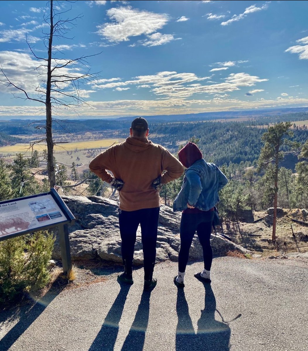 indian1629's tweet photo. One is headed to Boulder CO. for a #archeology conf, the other having ribs, #beer, and #TapTV trivia night, talking stocks and investing, (educating his old man)
Beautiful day, beautiful evening, #lifeisgood #family #blessed #itssnowtime #yxe https://t.co/jjfoE6w3Rd