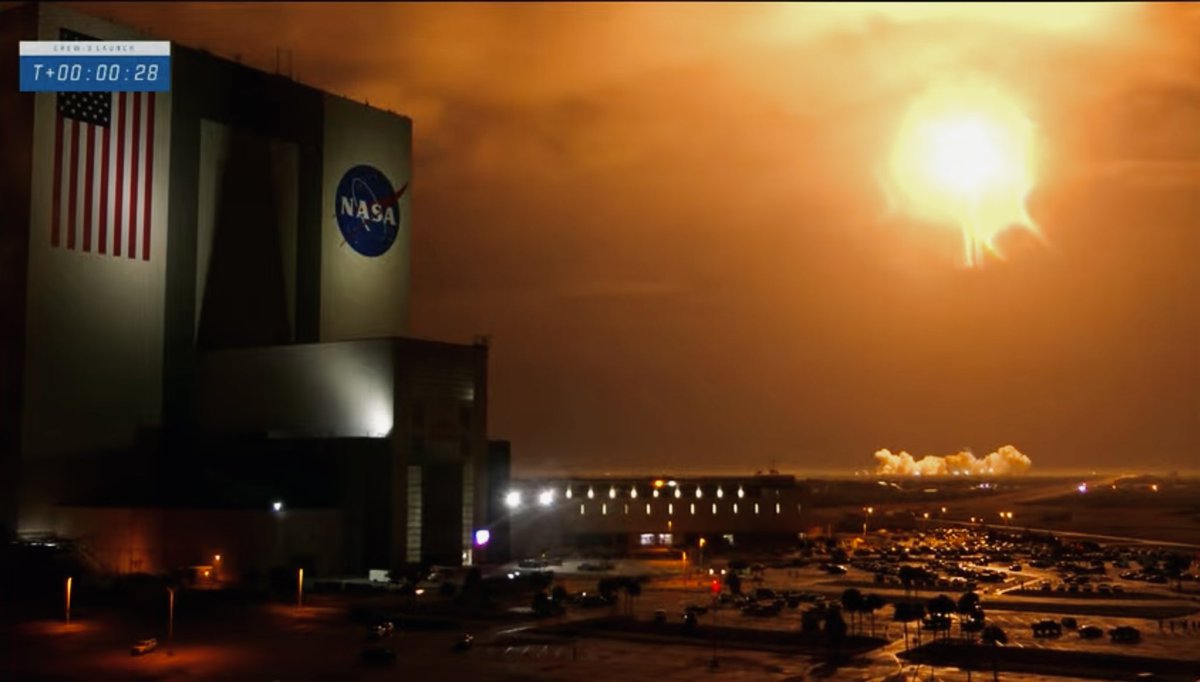 ankithnagam's tweet photo. The rumbling Falcon LIT the sky!
#Crew3 #nasa #SpaceX https://t.co/12uQA5xQrZ