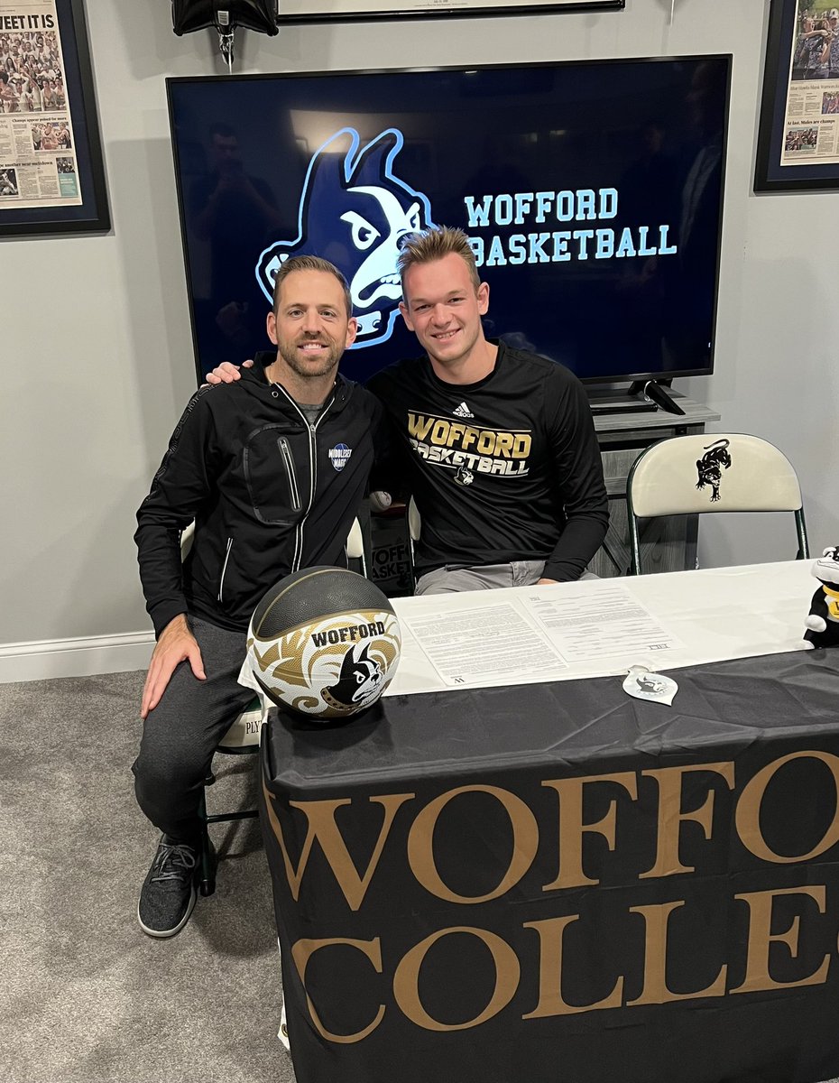 ✍️ 🤝 Congratulations! Coach Crotty visited Holy Cross commit Will Batchelder, Colgate commit Brady Cummins and Wofford commit Josh Morissette today as they each signed their National Letter of Intent formally accepting their scholarships! #MagicFamily 🔵⚪️⚫️