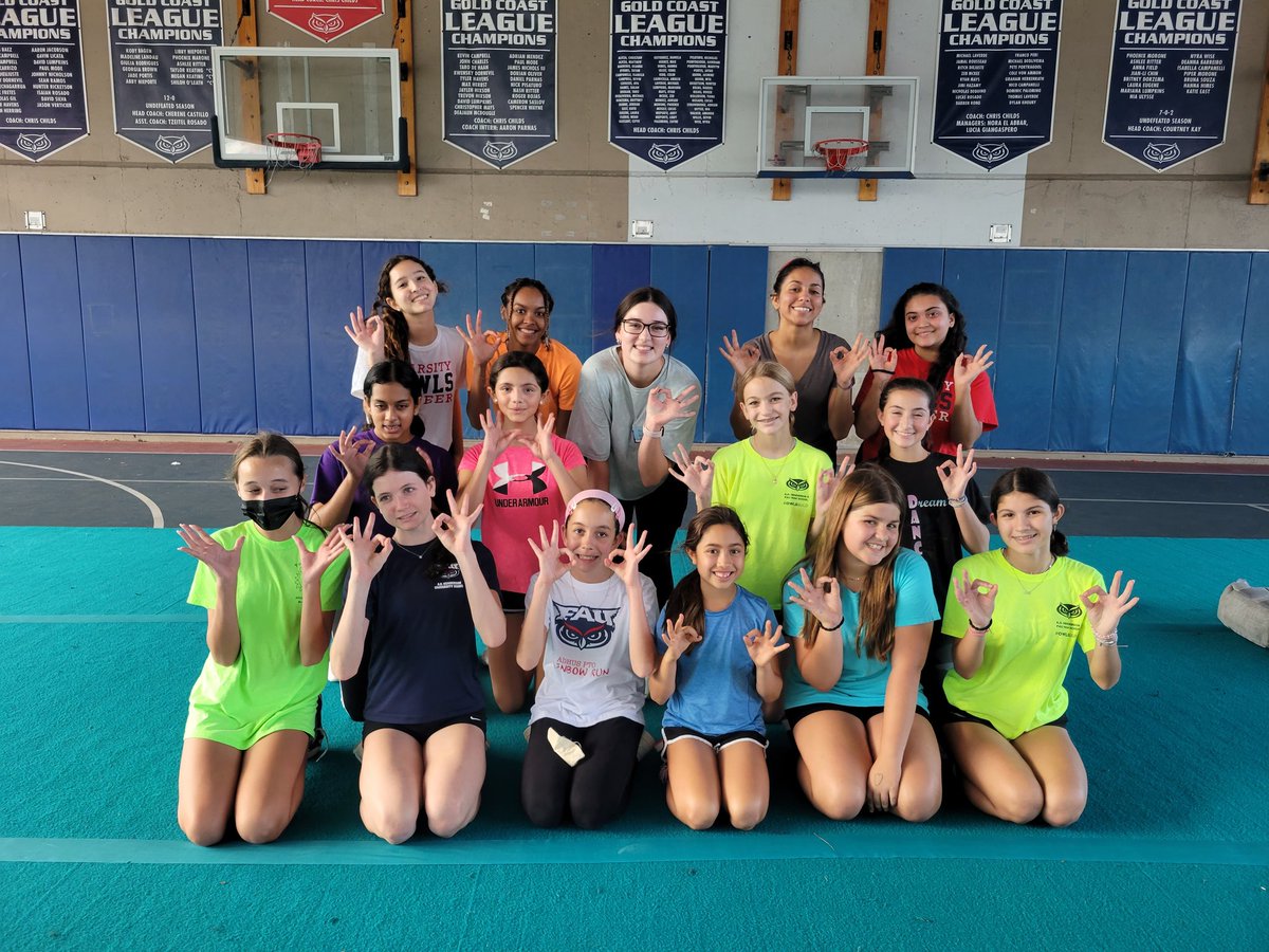 Thank you Ms. Liza for coming out to guest coach! Libs, cradles amd fulls, oh my! <a href="/Athletic_Owls/">Owls Athletics</a> #OwlsCheer