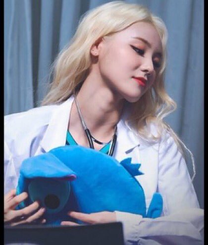 eisadoll's tweet photo. hm https://t.co/iJ2NLDrAGj