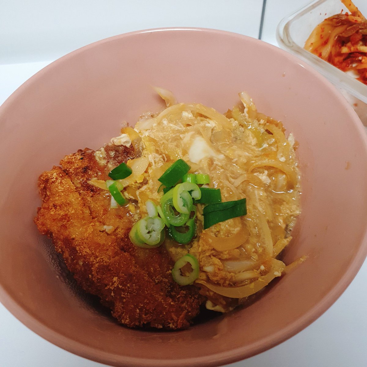 Ang_r_r's tweet photo. 아침부터 돈까스덮밥 해먹은사람 https://t.co/zSPEdtp0cr