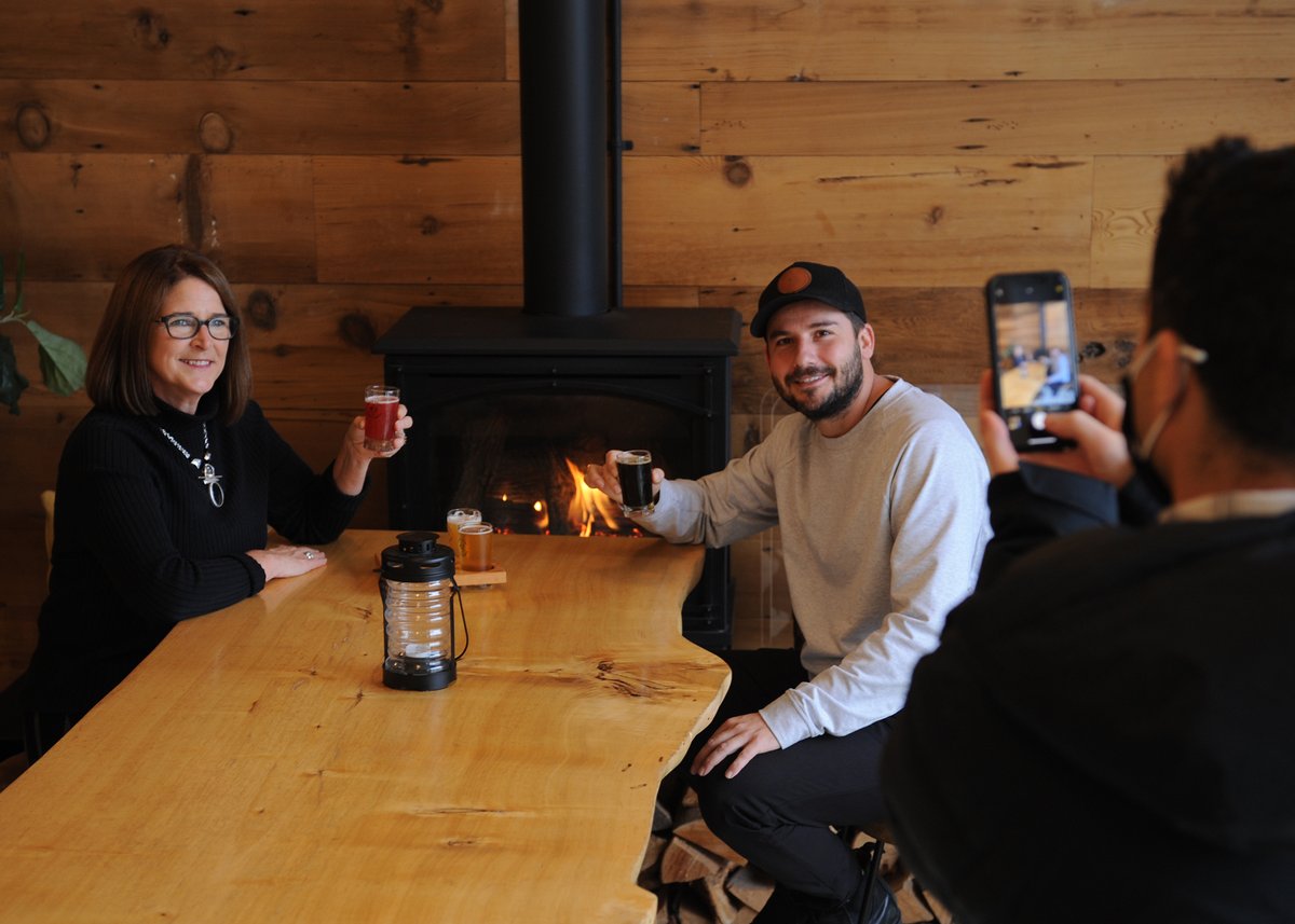 Craft brewing supports:
✅ A prosperous, dynamic, and vibrant community.
✅ Thousands of jobs in BC.
✅ People-oriented places and spaces!