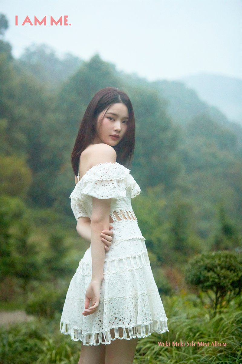 [#위키미키]
Weki Meki 5th Mini Album
<I AM ME.>
Concept Photo 📔 - Identity

2021. 11. 18 6PM (KST) RELEASE
#WekiMeki #I_AM_ME #지수연 #최유정 #세이 #리나
