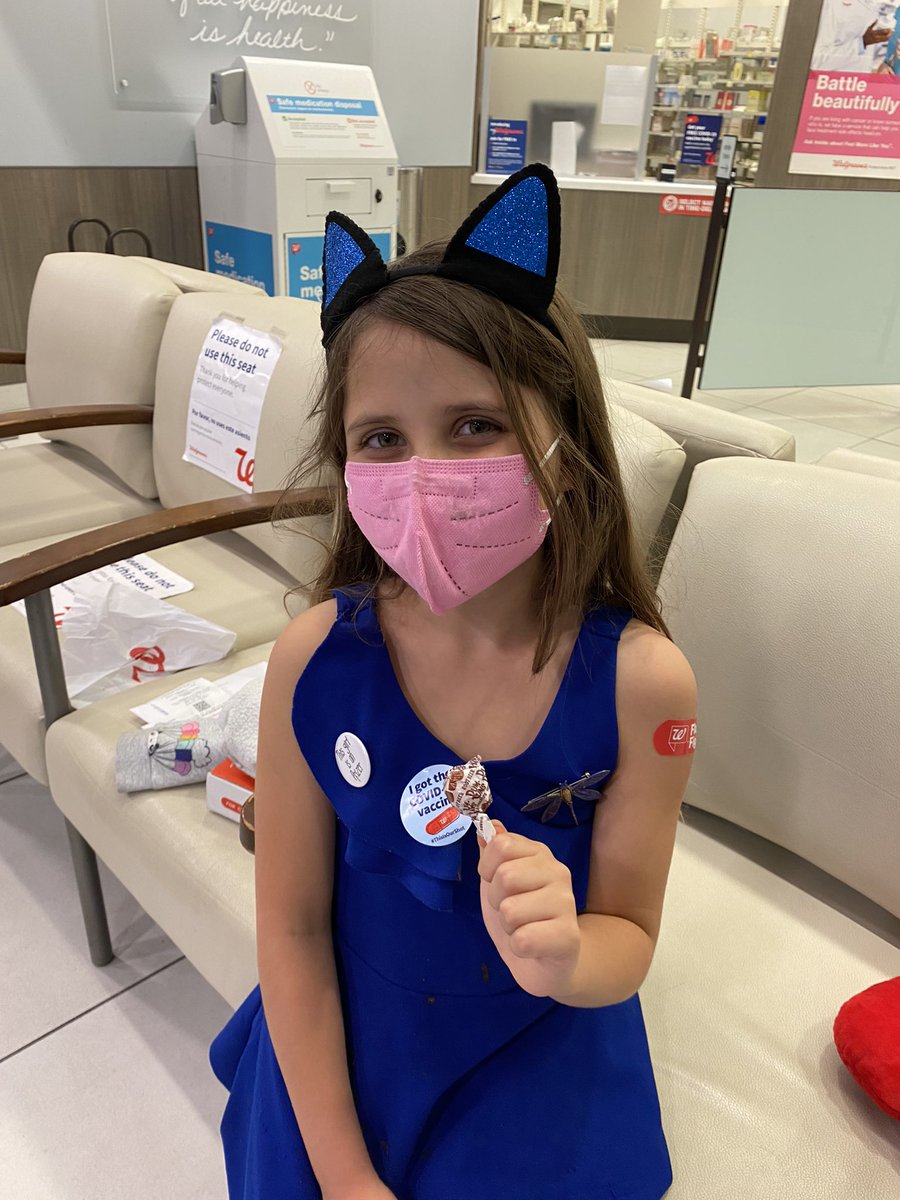 ScientistLizEC's tweet image. This amazing kiddo skipped her way in to the #CovidVaccine clinic and left with a smile on her face. Feeling such pride and relief. Celebrated with a car take out meal (hopefully the last!) and a popsicle. #StaySafeForScience #ThisGirlIsOnPfizer
