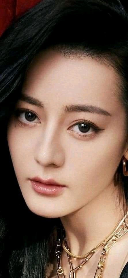 DilrabaHongkong's tweet photo. HELLO GORGEOUS and good morning DILRABA DILMURAT ❤️ 👑
#Dilireba❤️👑
#DilrabaDilmurat ❤️
#Diliraba❤️
#QueenDi👑 https://t.co/Wxx3hSVXD3