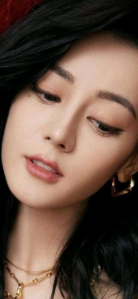 DilrabaHongkong's tweet photo. HELLO GORGEOUS and good morning DILRABA DILMURAT ❤️ 👑
#Dilireba❤️👑
#DilrabaDilmurat ❤️
#Diliraba❤️
#QueenDi👑 https://t.co/Wxx3hSVXD3