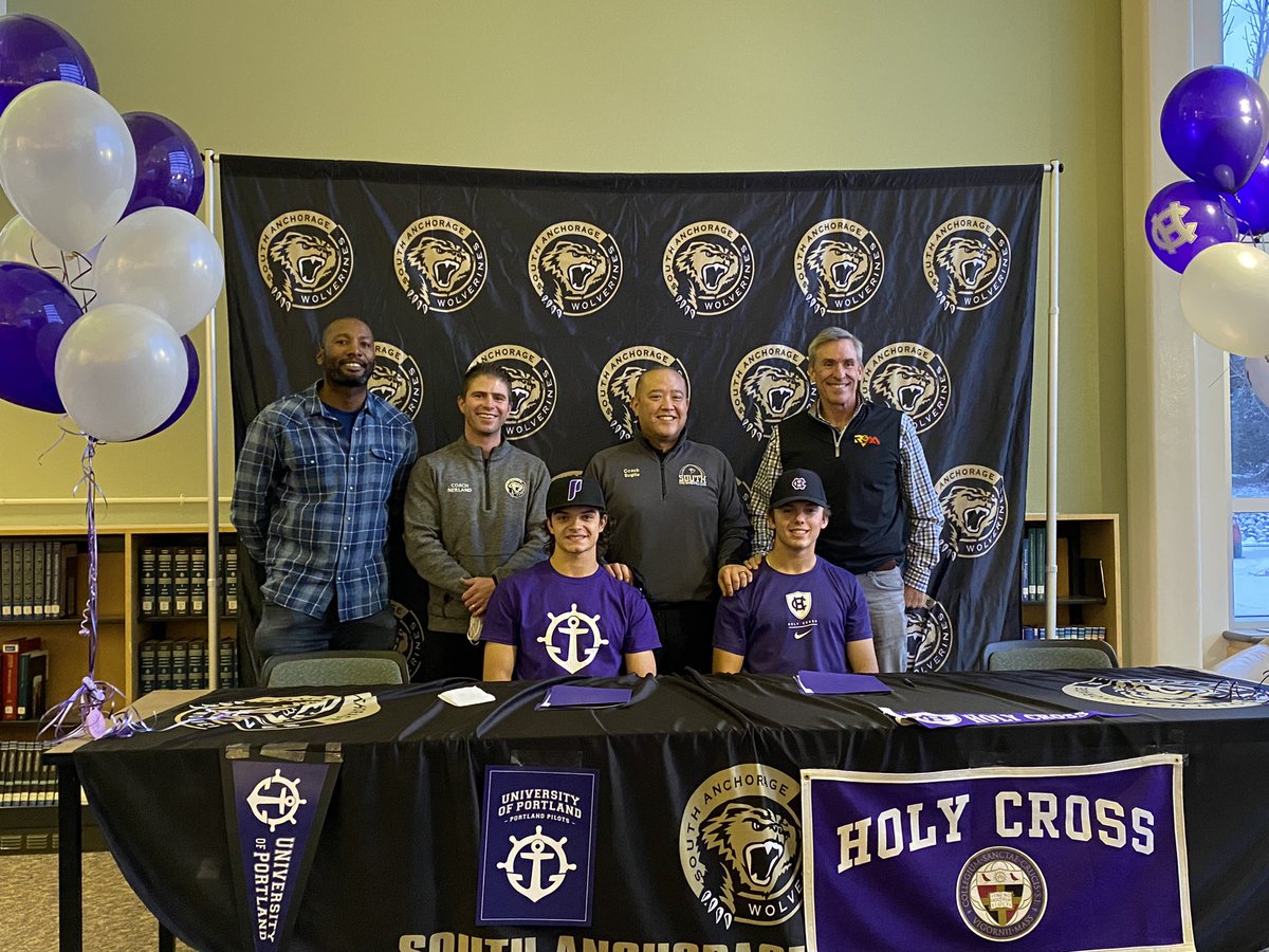 south_b_ball's tweet image. Congratulations to two of our very own who signed their letters of intent to play D1 baseball today! Curtis Hebert (@PortlandBSB) and Oliver Brown (@HCrossBaseball ) #gosouth!