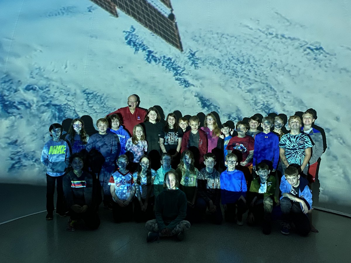 billyhix's tweet photo. Some of the best students I have ever had the chance to share my passion of learning.  A  young lady found me the end of the day and stated that I had changed her life forever.  Thank you Lacey Williams / Gordonsville Elementary @theTSIN @STEMignites @rbschofield62 https://t.co/a57vvOWWb2