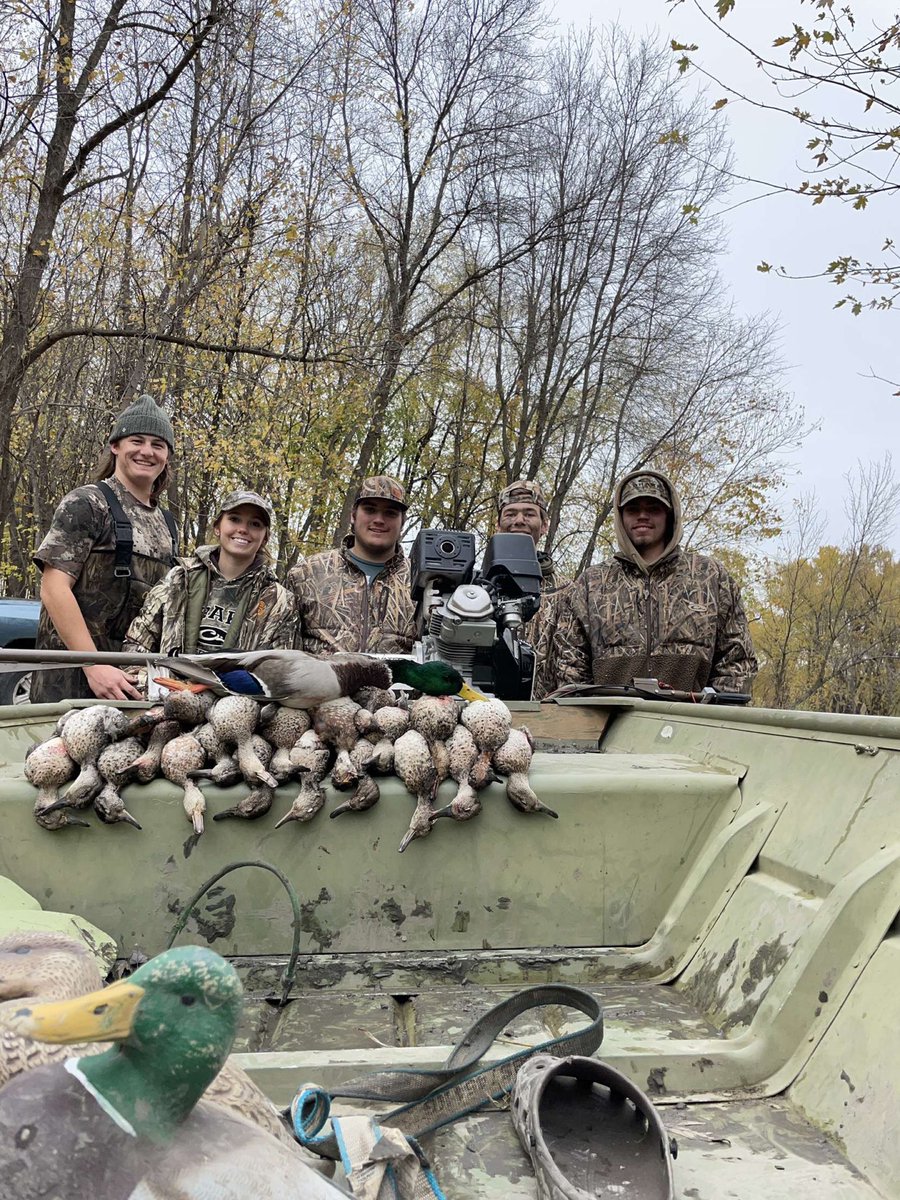 MinOutdoors's tweet photo. Has been a hell of a duck season so far this year here in Southeast Minnesota!
#ducks #waterfowl #Minnesota #outdoors #photography https://t.co/UXzUKYYPSS