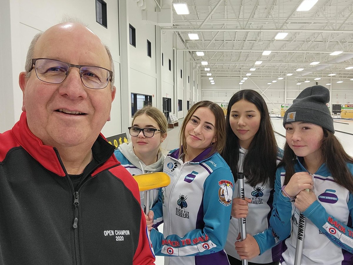 Spent the last three days with this great coach, Andy Jones! On our way to Edmonton 🥌🥌🥌