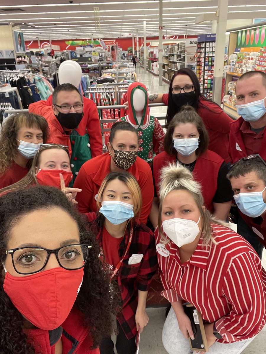 Melissa VanBeek (@vanbeekmelissa) on Twitter photo This team of T808 all stars is so ready for the holiday season! Amazing operations, a digital business that doesn’t skip a beat and a team that is so passionate for their guests! <a href="/JesseLaplant/">Jesse LaPlant</a> this team is running on all cylinders! #G196dreamteam <a href="/Le_Hulett/">Leandra Hulett</a> @jessy_lundin This team of T808 all stars is so ready for the holiday season! Amazing operations, a digital business that doesn’t skip a beat and a team that is so passionate for their guests! <a href="/JesseLaplant/">Jesse LaPlant</a> this team is running on all cylinders! #G196dreamteam <a href="/Le_Hulett/">Leandra Hulett</a> @jessy_lundin