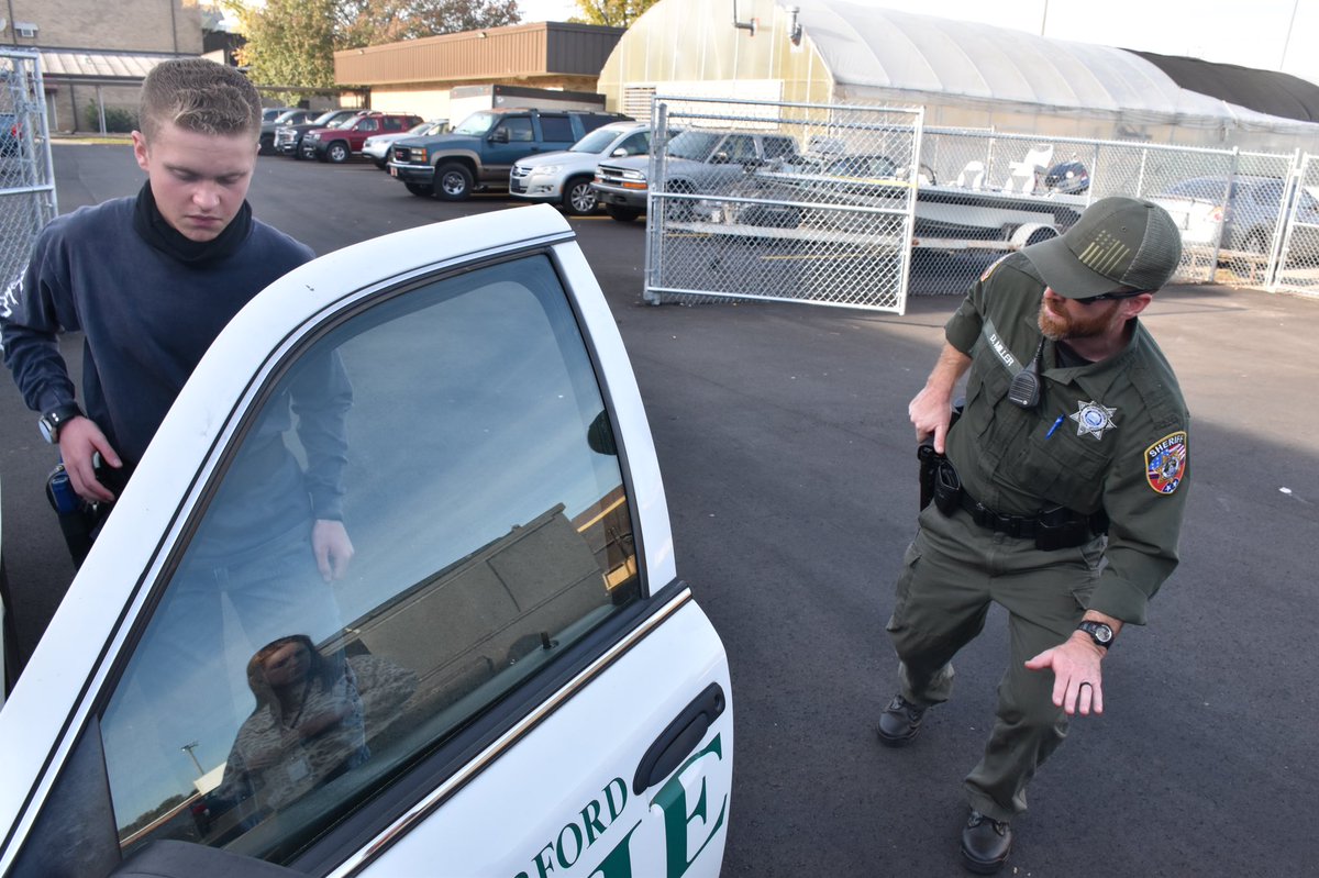 Okay, how cool are these pics? Shoutout to Mr. Picklesimer and his class for coming and snapping these! Also, just to brag on my CJ1s, all have showed amazing improvement in their skills over the last couple weeks. Feeling good going to competition tomorrow!❤️💛 #hotelmotel #cte