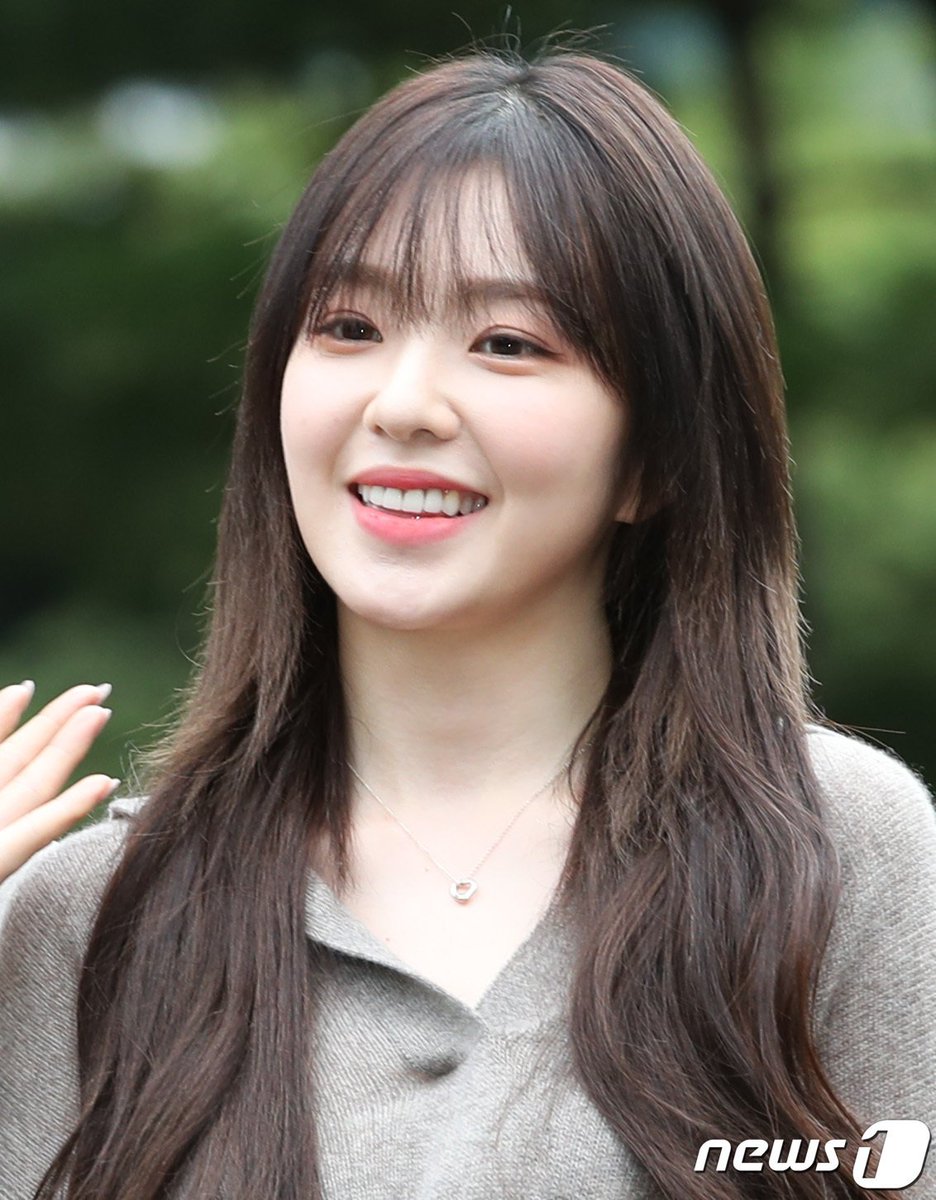 Irene pics (@irenervpics) on Twitter photo 