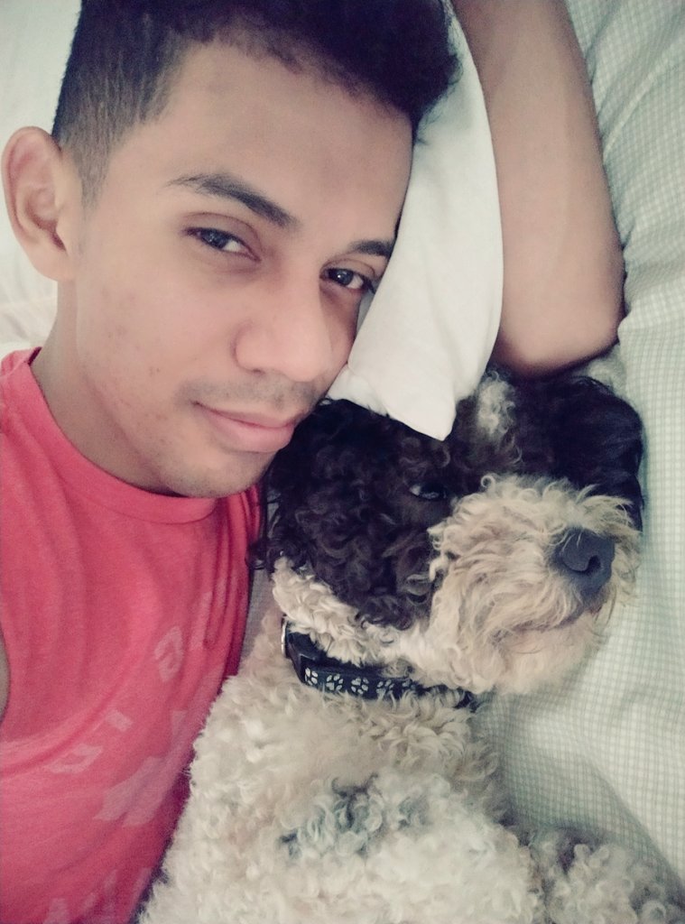 AnzelRay's tweet image. Get lost in what you love