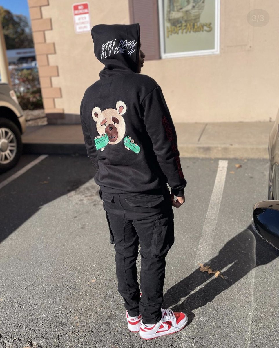 get_starve's tweet photo. STACKTOBER Hoodies! Definitely for the win!! W the custom choice sleeve they could’ve chose 🔥🔥 #GetRichOrStarve #2choices 🧸🖤 https://t.co/uAvxxPtFlf