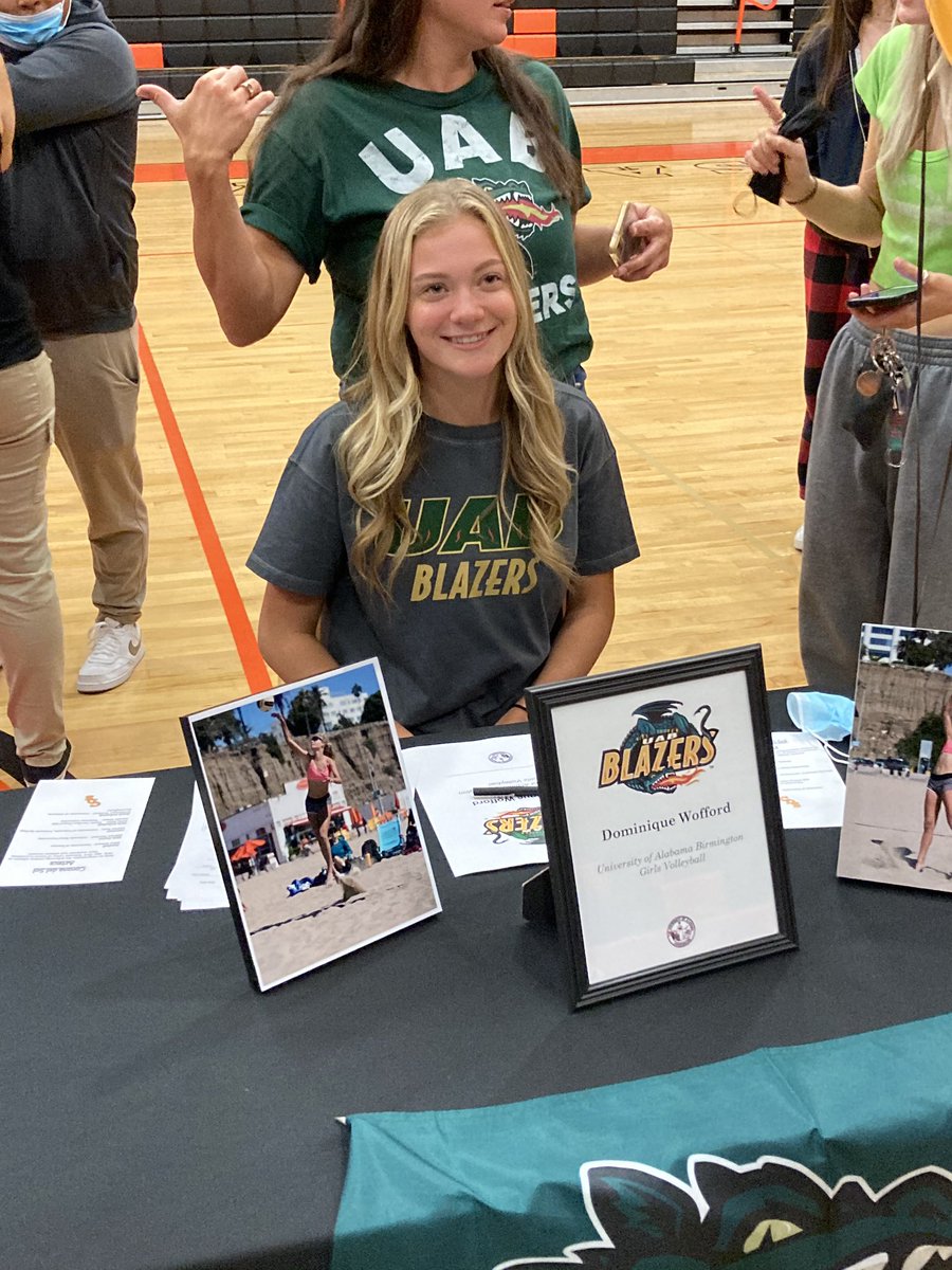 AthleticsAztec's tweet image. Dominique Wofford signed her National Letter of Intent to play beach volleyball for the Blazers at the University of Alabama, Birmingham. Congrats Don! #BleedOrange #alwaysanaztec