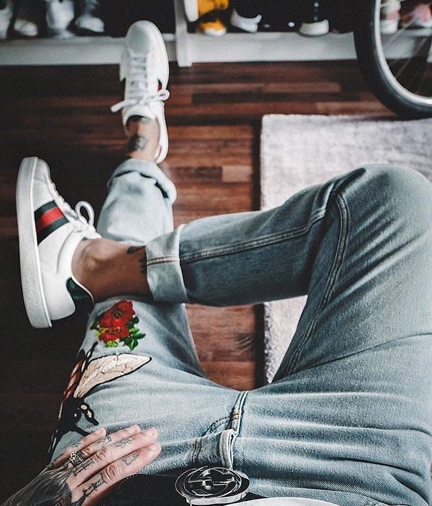 There is a gigantic difference between earning a great deal of money and being rich. #strength #strongtogether