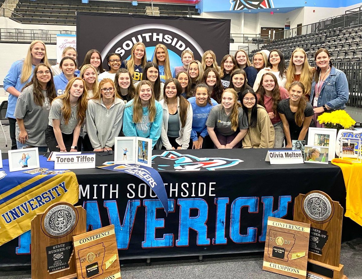 SHSVballGoMavs's tweet photo. Congratulations to these Mavs who are moving on to the next level ⬆️ We are so proud of you! 💙 #mavsforever #LanceUp #TheRiver #GoMavsGo https://t.co/iigNtiE8fk