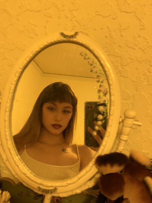 slapped myself in the face with my foot today https://t.co/ABDrlCoyb1<a href="/tag/newprofilepic"class="tags"><span>#newprofilepic</span></a>