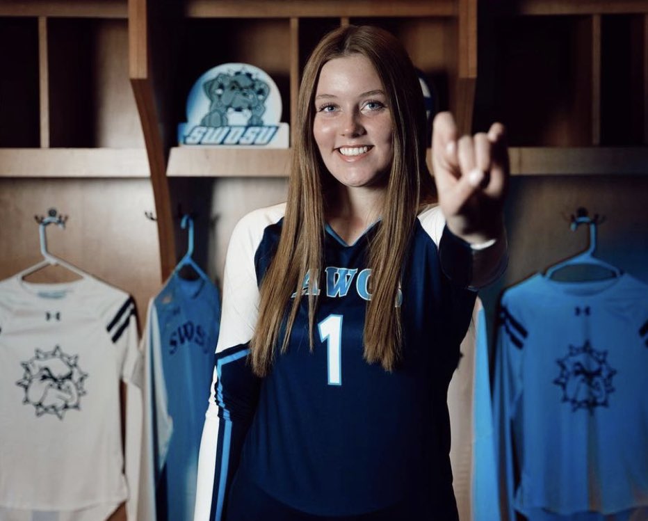 Congratulations to <a href="/cameronsturner_/">cameron turner</a> signing today to play volleyball at SWOSU! Antler to Bulldog!