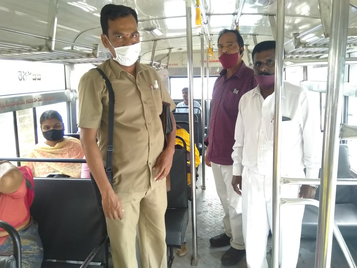 DMYGT_TSRTC's tweet photo. Interaction with passengers from Bhongir to Choutuppal to utilise the service instead of traveling in private vehicles https://t.co/kmULUycP4U