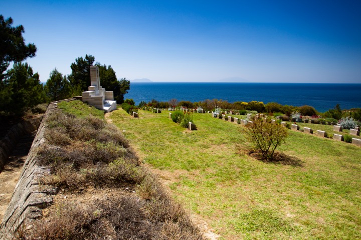 Three years ago in Gelibolu (Gallipoli) I had the opportunity to explore ANZAC cove, which is to Australian self-identify as Vimy Ridge is to Canadian. 

For those who went over and didn't come back, we thank you for your sacrifice.