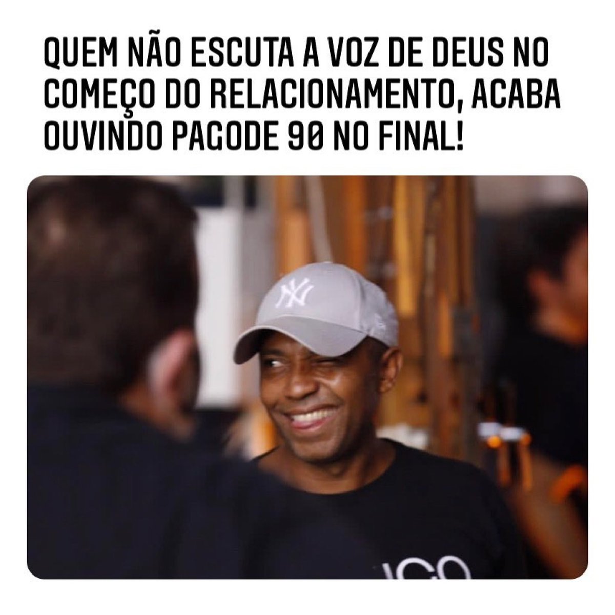 salgadinhomusic's tweet image. É sempre o @amigosoap90 #pagode90